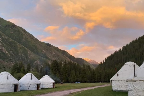 Jety Oguz Yurt camp (6)